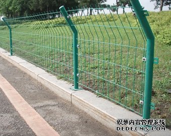 公路护栏网